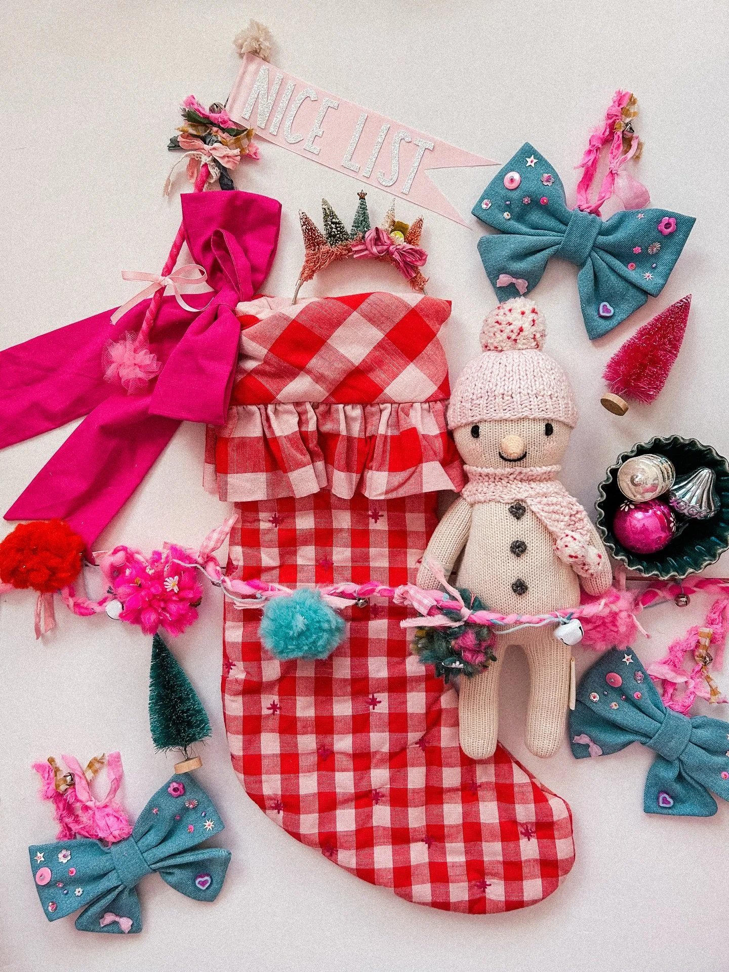 Swipe to see everything that will be available on Sunday. What&rsquo;s your favorite thing?!?🎄❤️🎀