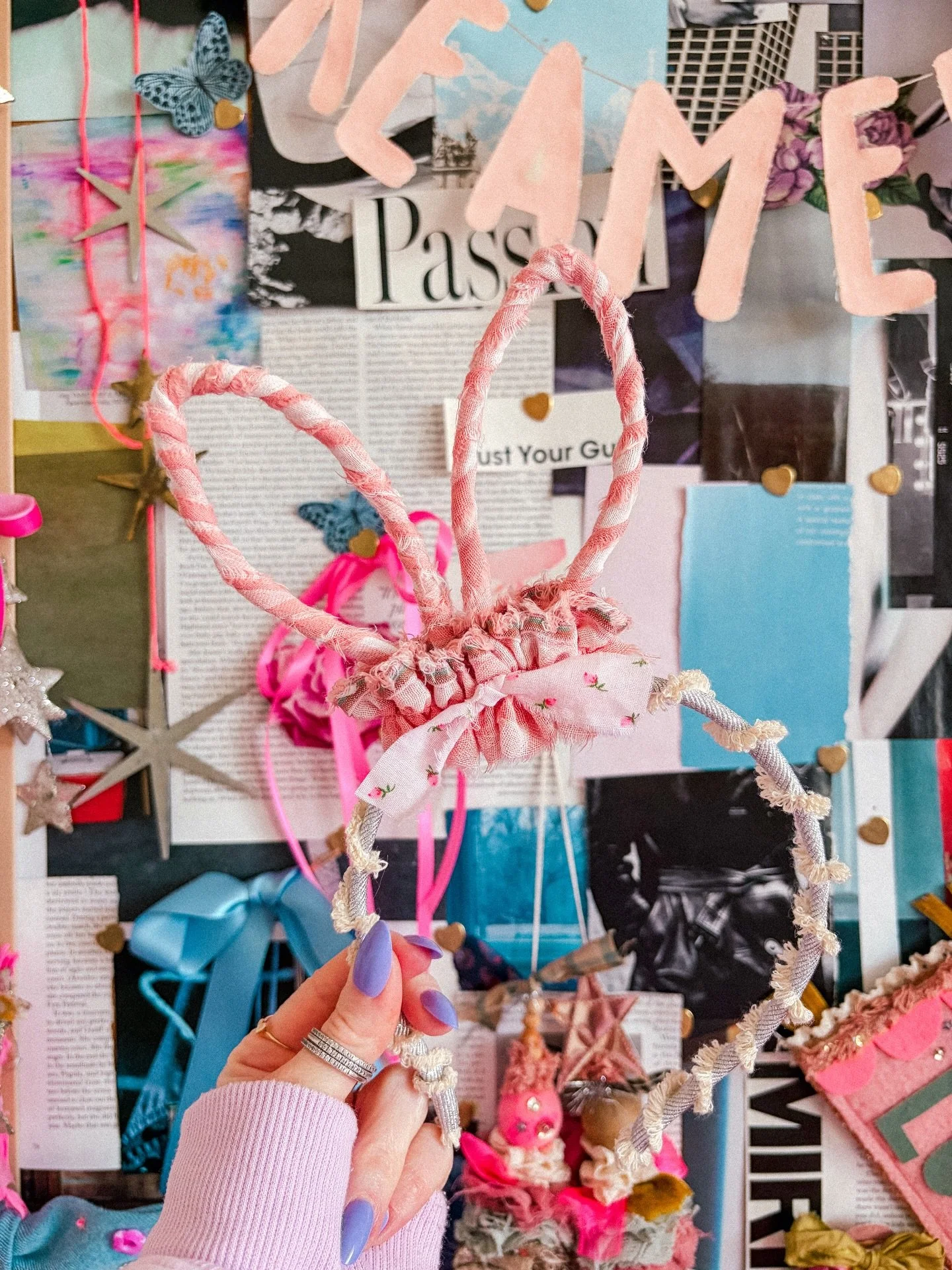 Made another bunny headband. What do you think?🐰

The Easter collection is coming to the shop Sunday March, 22nd at 8pm est.🐰💖