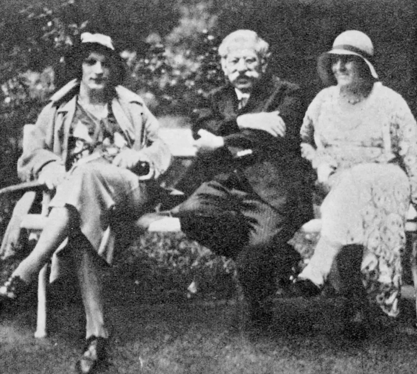 (gender and sexuality) in the Weimar Republic ft. Mammen and Höch