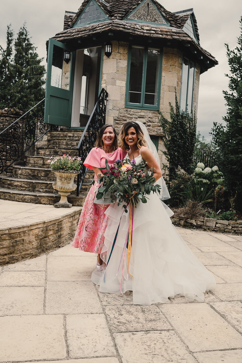 mother of the bride and her daughter