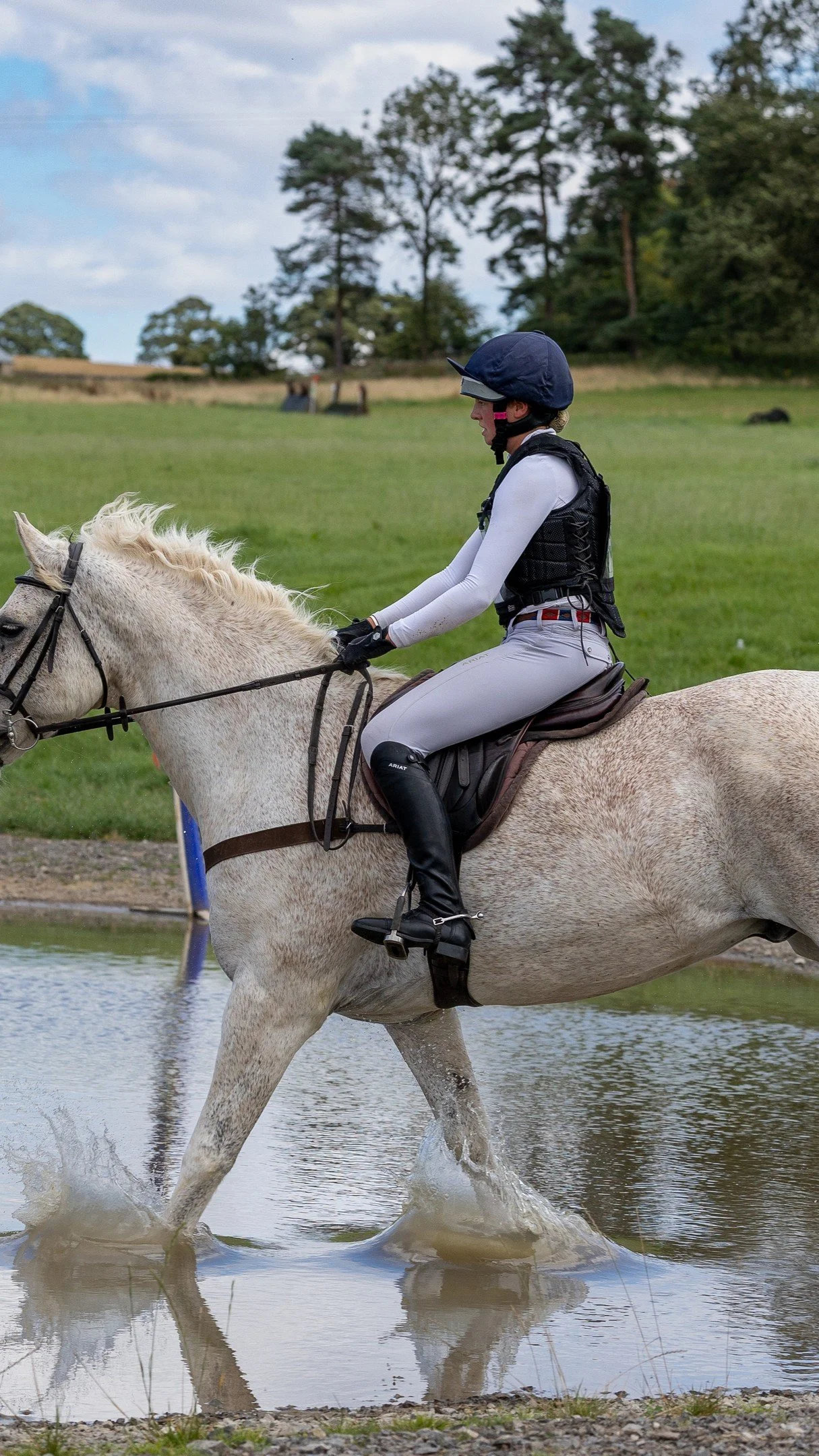 Super day at the Clifton Castle Show Cross today
#horse #horses #horseriding #horselover #horselove #horselife #horserider #horsesofinstagram #horseofinstagram #horsegirl #horsephotographer #horsephotography #horsejumping #horseriders #horsecrazy #ho