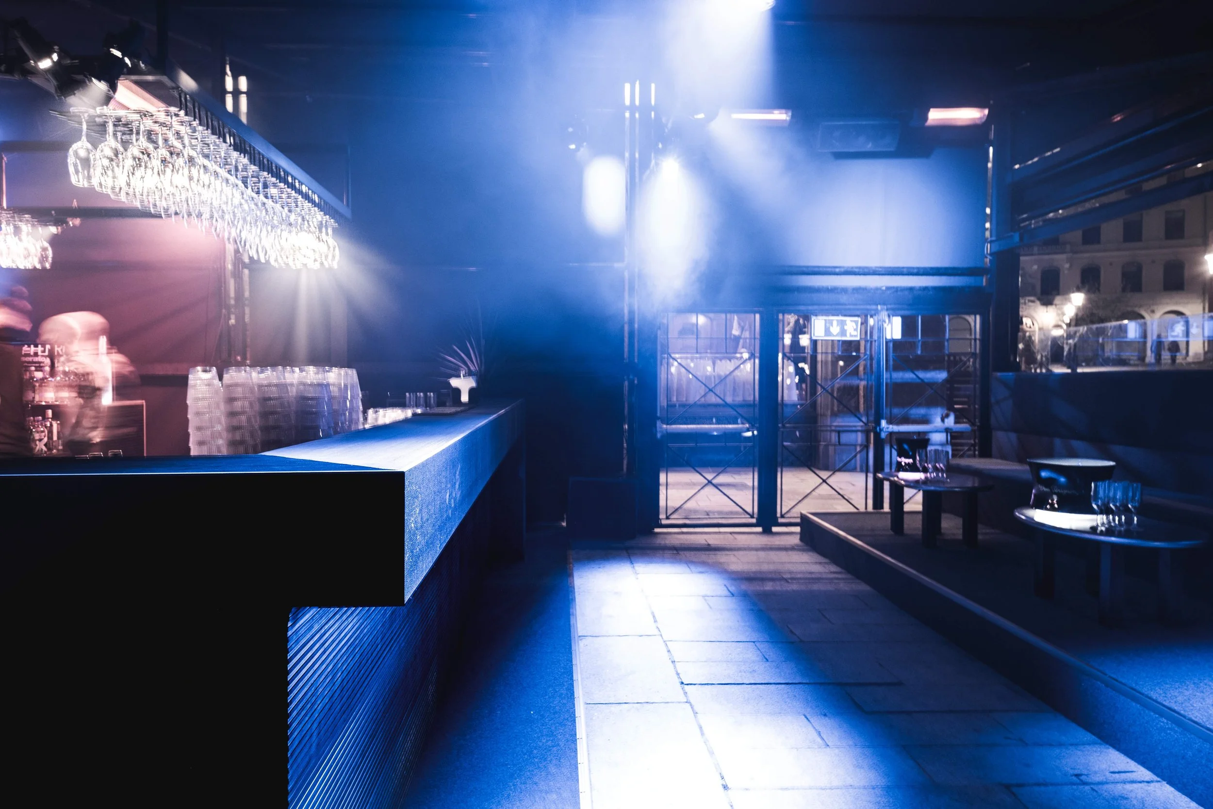 Industrial Poetry - Inredningsarkitektur - Café Opera - Uteserveringen