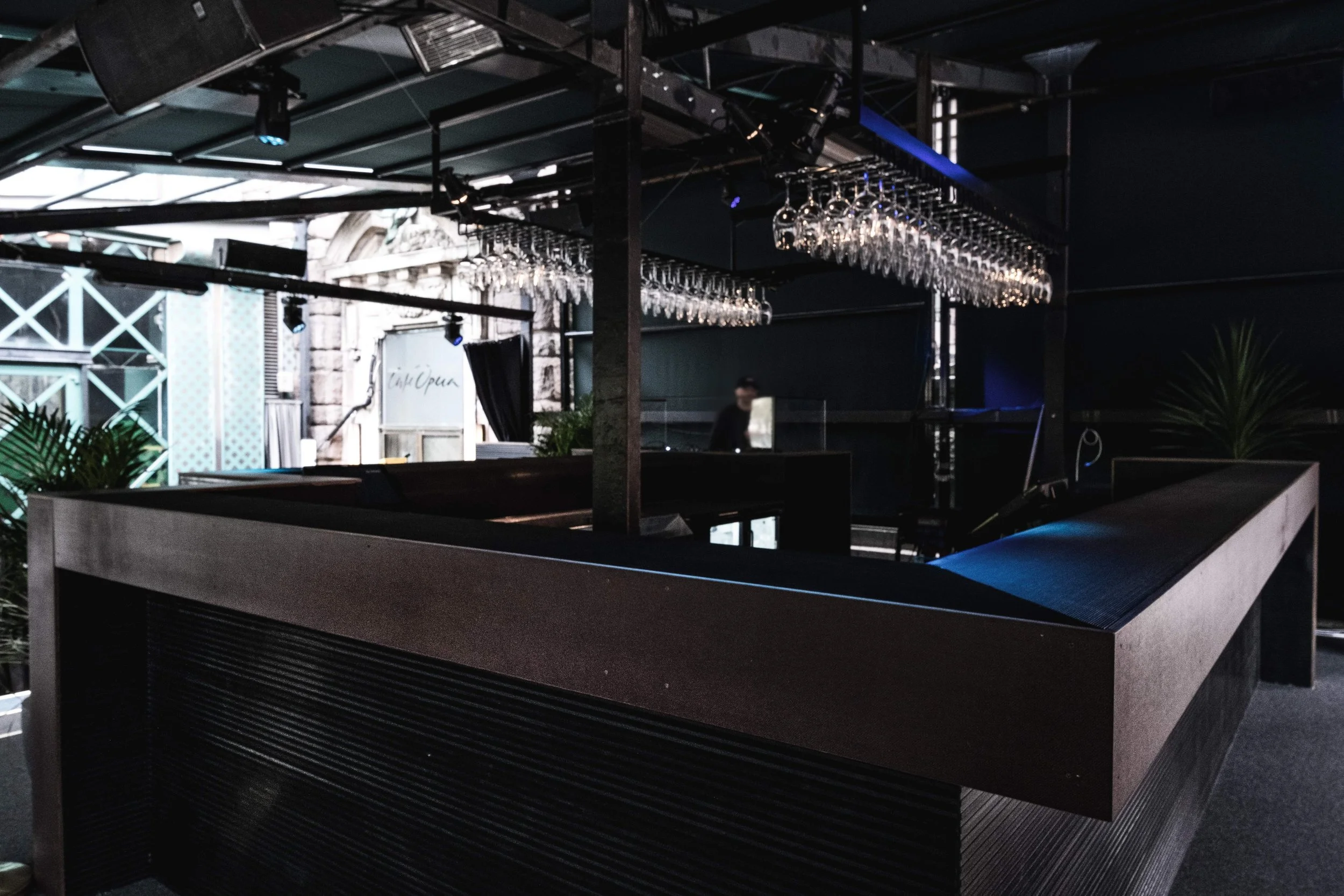 Industrial Poetry - Inredningsarkitektur - Café Opera - Uteserveringen