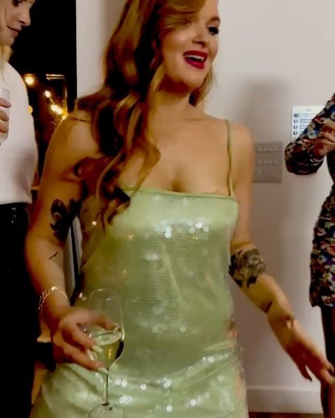 SO, THIS IS FORTY&hellip;⁣
⁣
For anyone that&rsquo;s invested in how my 40th birthday party turned out (I&rsquo;ve been chatting a lot about it on my stories&hellip; it was bloody fantastic! ⁣
⁣
I got to celebrate and dance the night away with some o