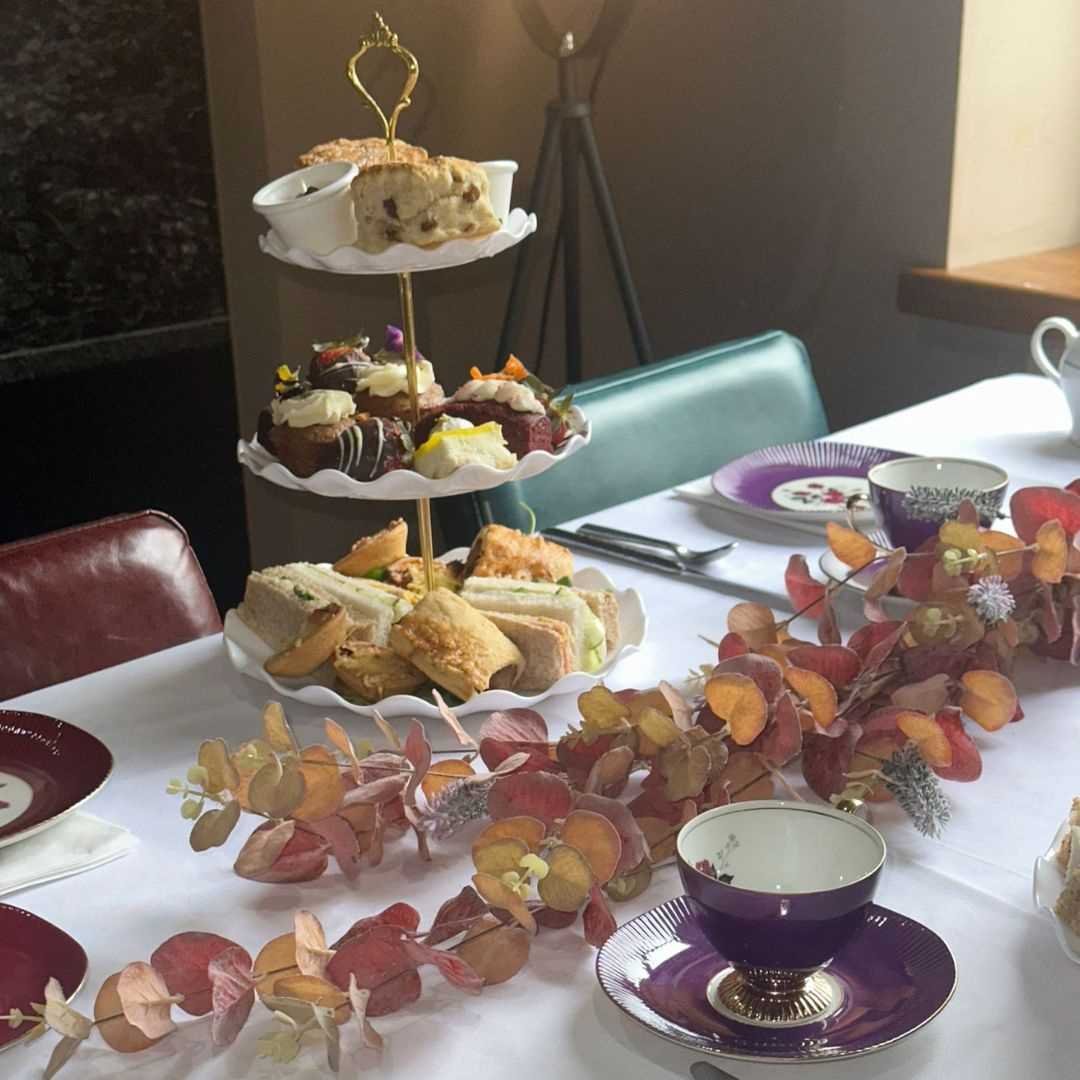 𝐇𝐢𝐠𝐡 𝐓𝐞𝐚 𝐟𝐨𝐫 𝐭𝐰𝐨? 𝐨𝐫 𝐭𝐡𝐫𝐞𝐞? 𝐨𝐫 𝐟𝐨𝐮𝐫?

We've had some wonderful feedback about our newly launched High Tea. Have you tried it yet? 

It is a beautiful tradition you can now enjoy in beautiful surroundings and on vintage crock