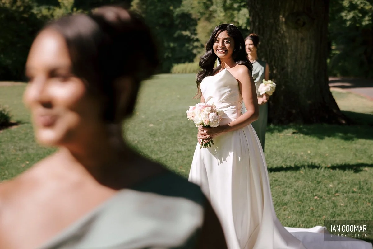 lincoln-of-toorak-wedding-bride-bridesmaids-garden-fitzroy.jpg
