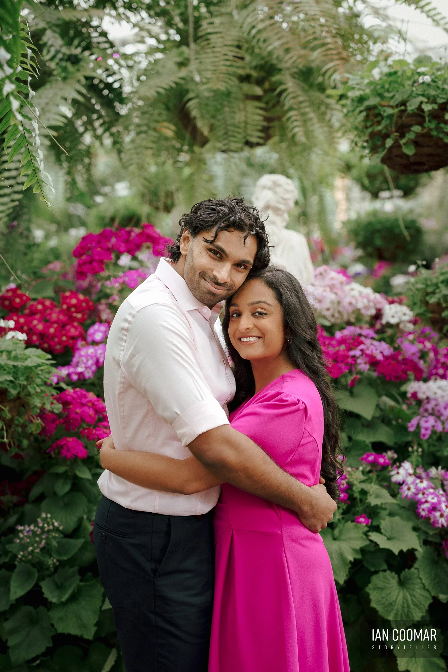 fitzroy-gardens-pre-wedding-couple-26.jpg
