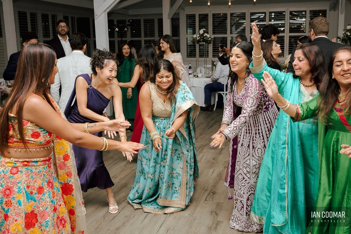 bramleigh-estate-wedding-photography-dance-floor.jpg