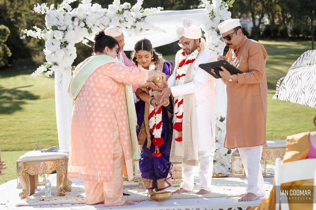 bramleigh-estate-wedding-photography-hindu-ceremony-7.jpg