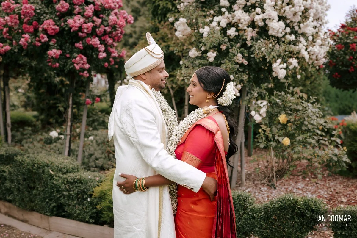 shri-shiva-vishnu-temple-wedding-photography-couple.jpg