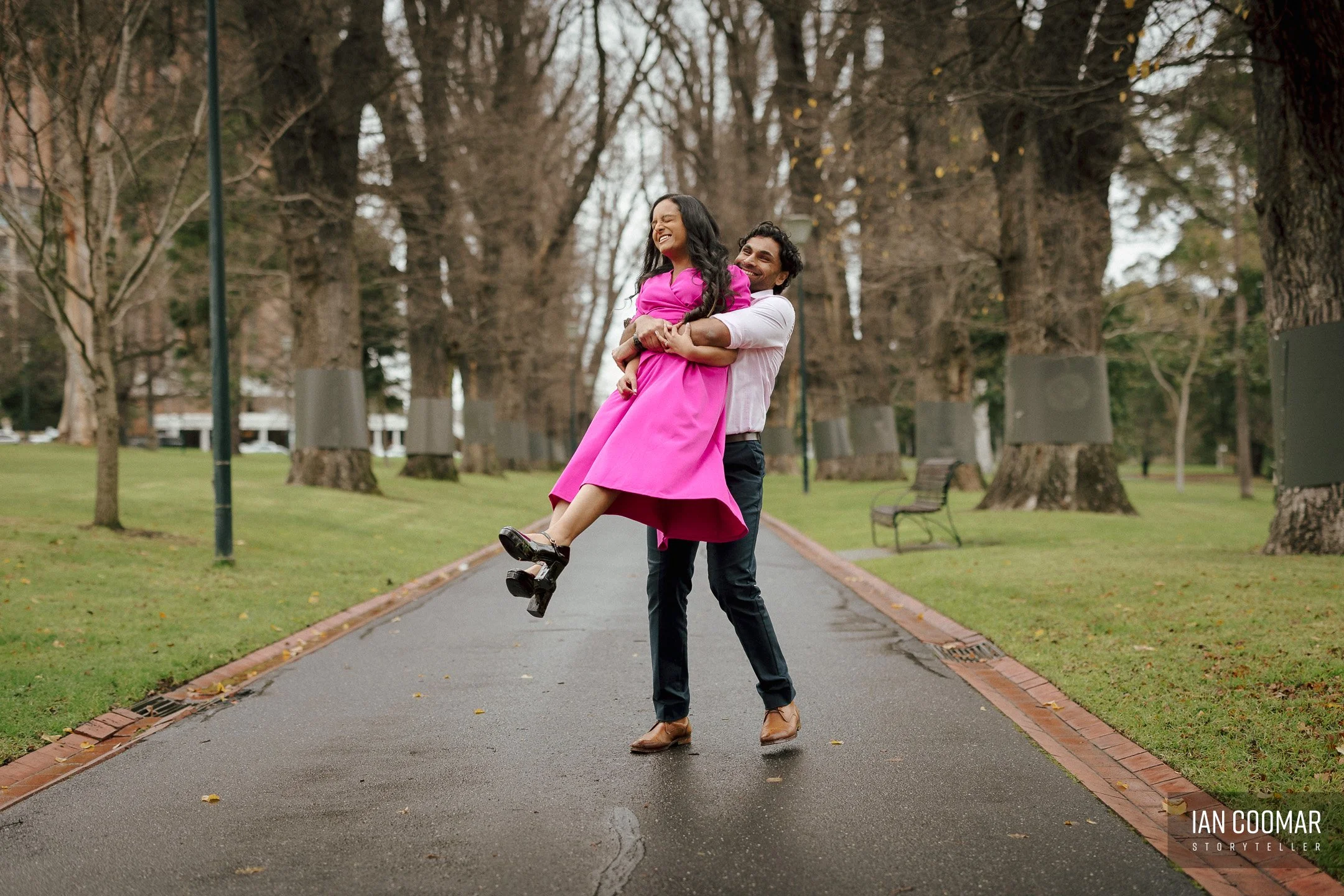 fitzroy-gardens-pre-wedding-couple-10.jpg