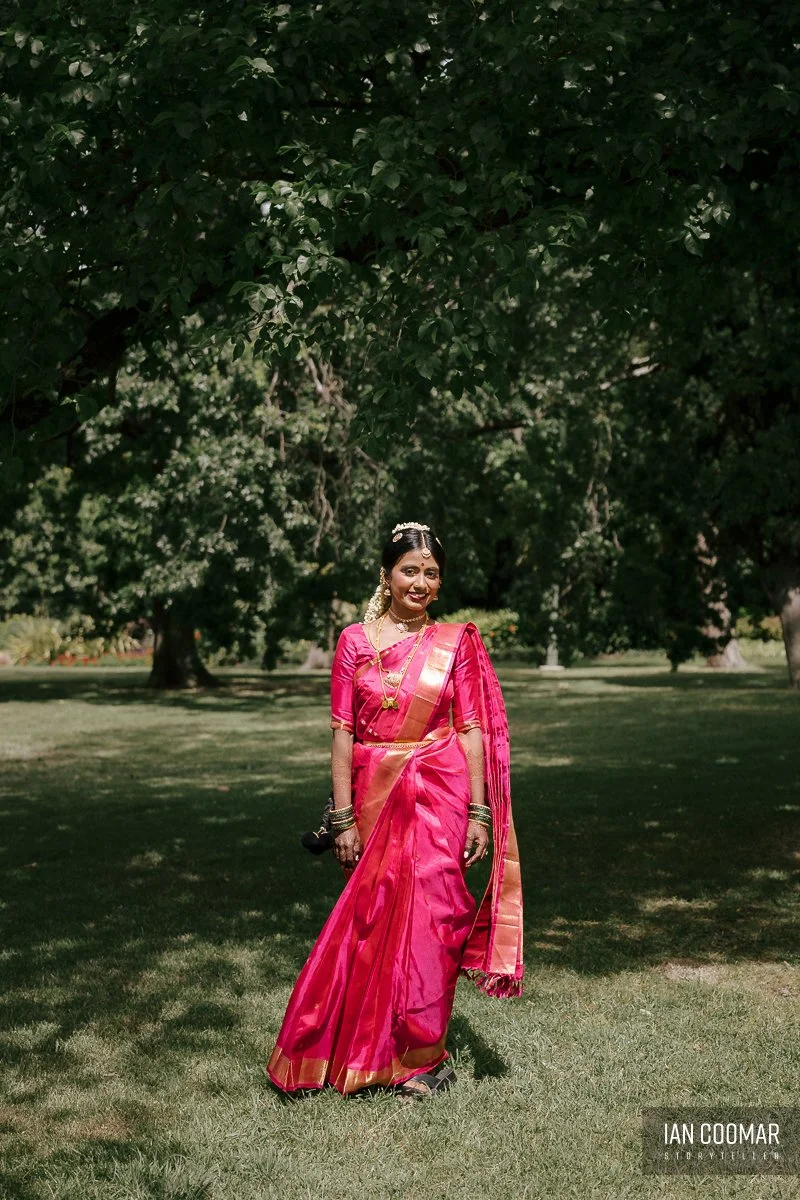 glasshaus-brucke-hindu-wedding-richmond-saree-bride-poses.jpg
