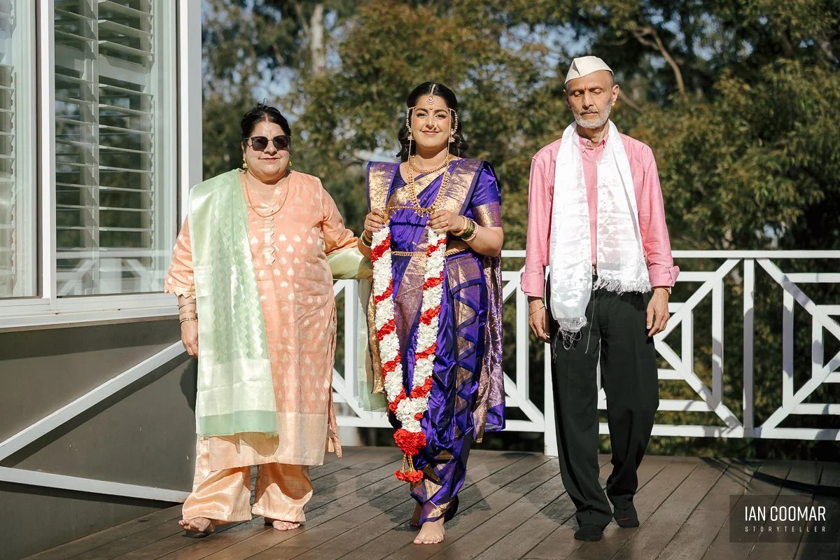 bramleigh-estate-wedding-photography-hindu-ceremony-4.jpg