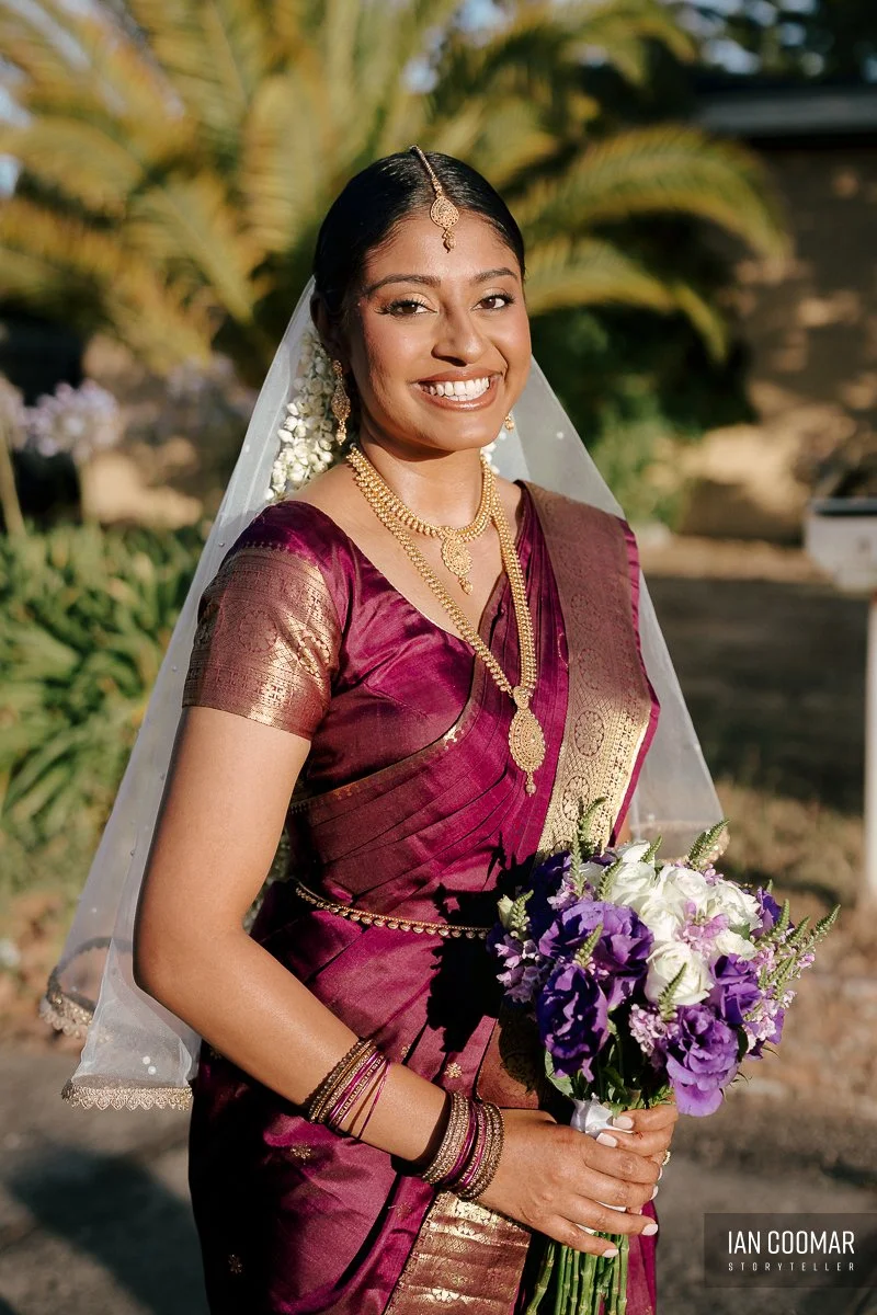 carrum-downs-shri-shiva-vishnu-temple-wedding-bouquet-bride.jpg