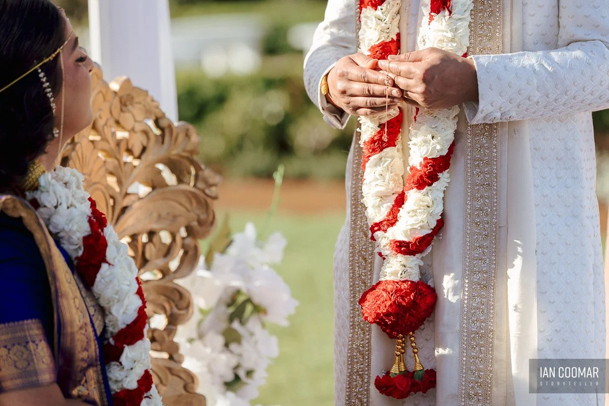 bramleigh-estate-wedding-photography-hindu-ceremony-14.jpg