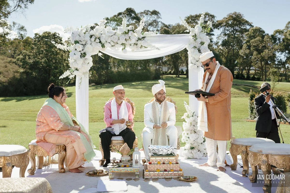 bramleigh-estate-wedding-photography-hindu-ceremony-3.jpg