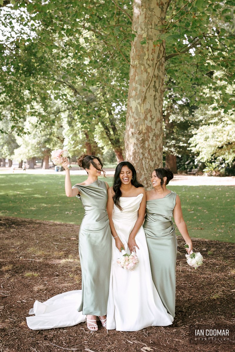 lincoln-of-toorak-wedding-bridesmaids-candid.jpg