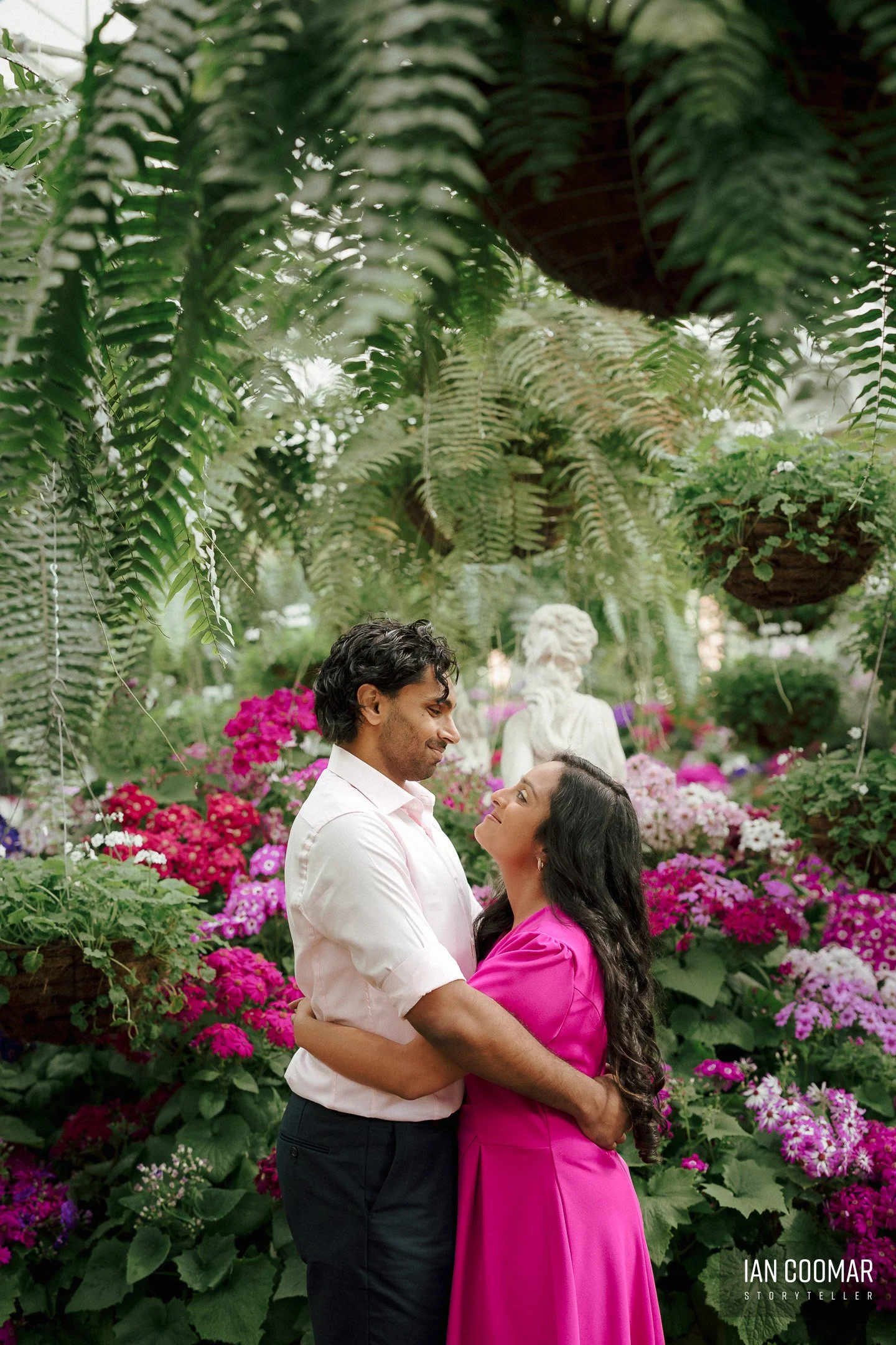 fitzroy-gardens-pre-wedding-couple-24.jpg