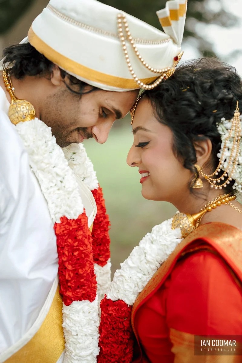 cathies-lane-receptions-wedding-couple-portraits-poses.jpg