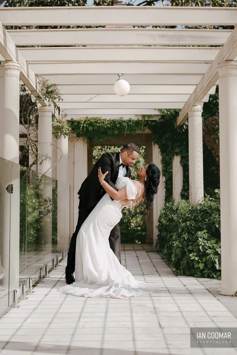 rippon-lea-estate-wedding-couple-poses.jpg