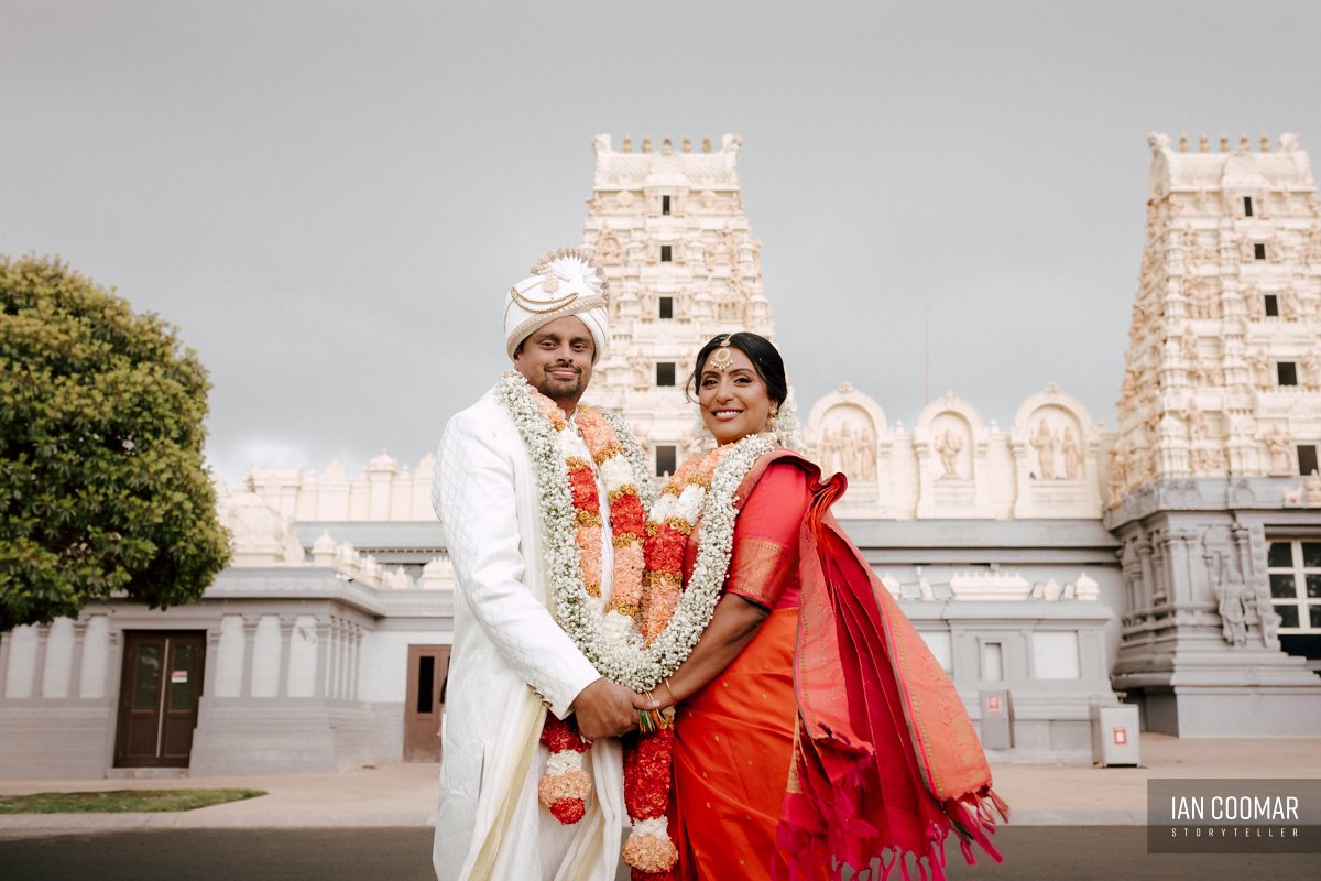 shri-shiva-vishnu-temple-wedding-couple-portraits.jpg