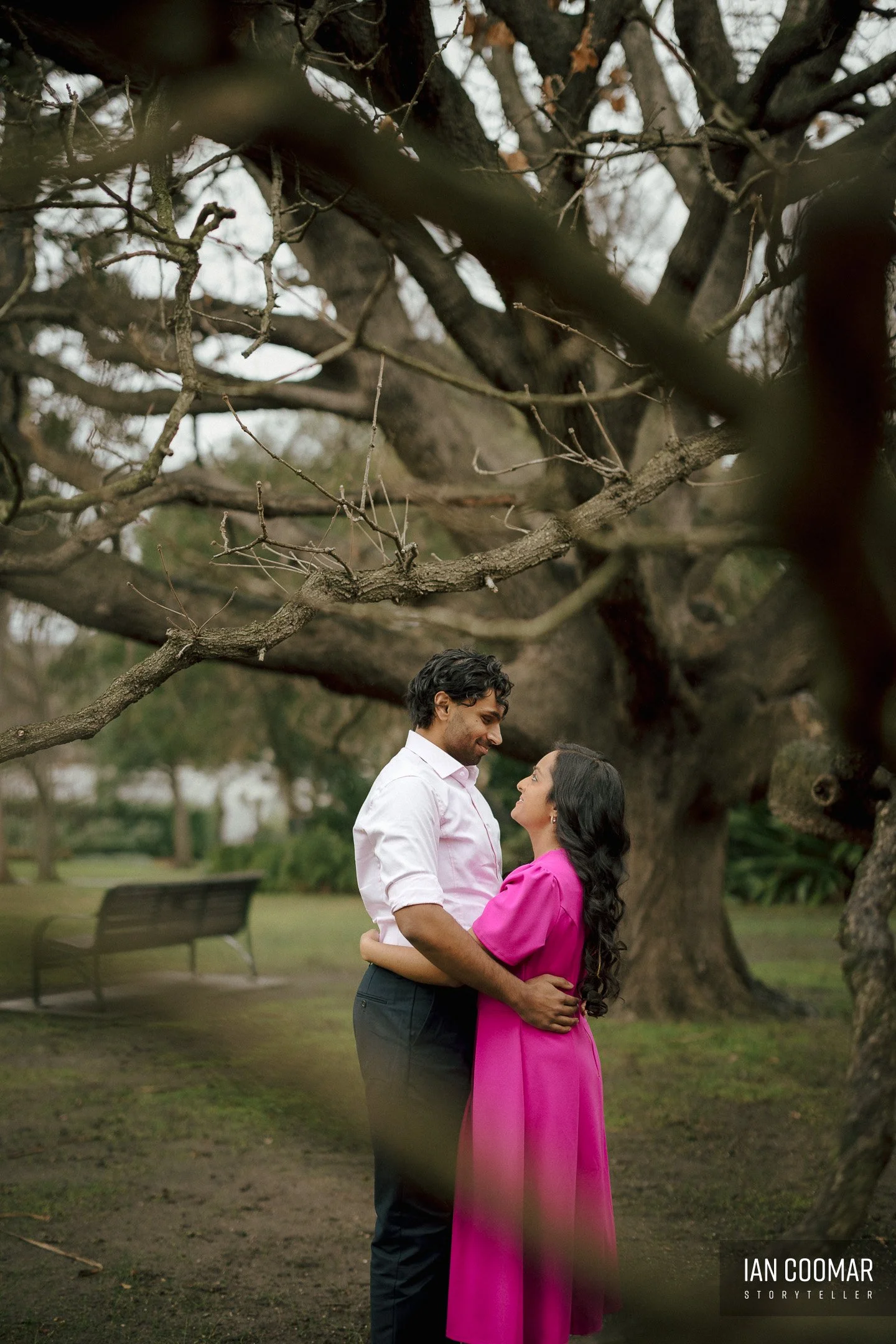 fitzroy-gardens-pre-wedding-couple-1.jpg