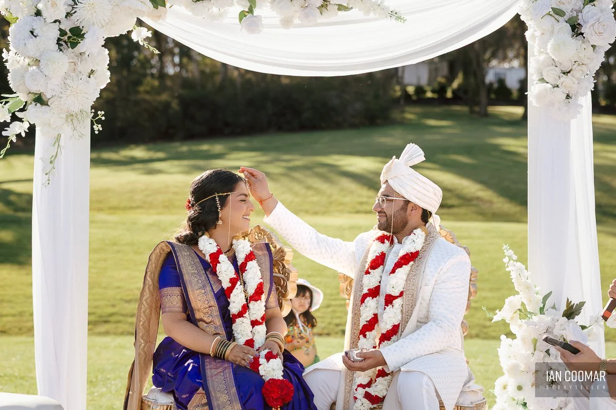 bramleigh-estate-wedding-photography-hindu-ceremony-12.jpg