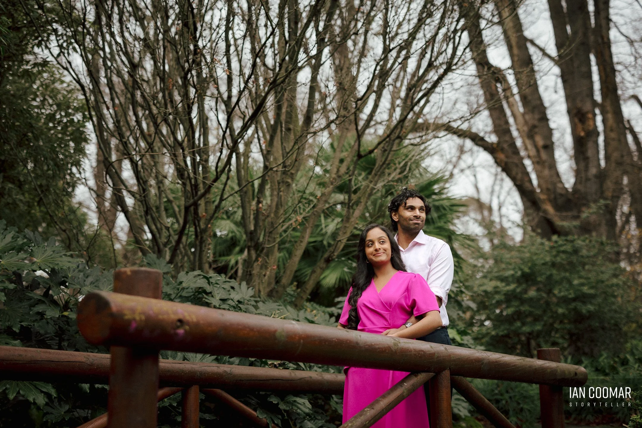 fitzroy-gardens-pre-wedding-couple-16.jpg