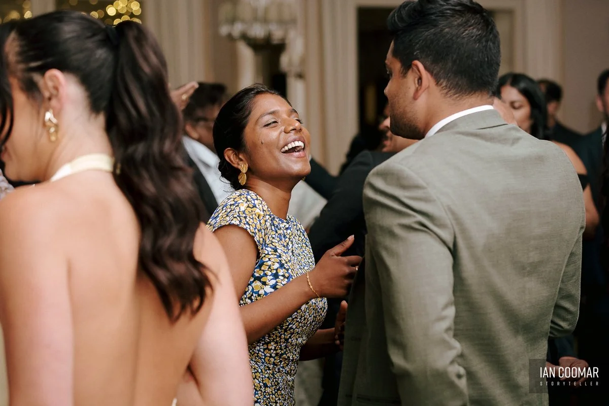 rippon-lea-estate-wedding-showtime-events-group-dancing.jpg