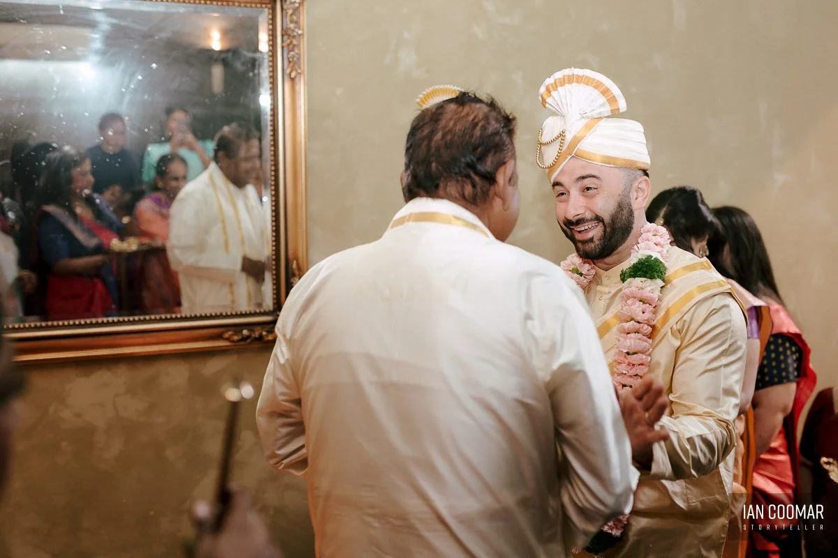 glasshaus-brucke-hindu-wedding-richmond-groom-ceremony-candid.jpg