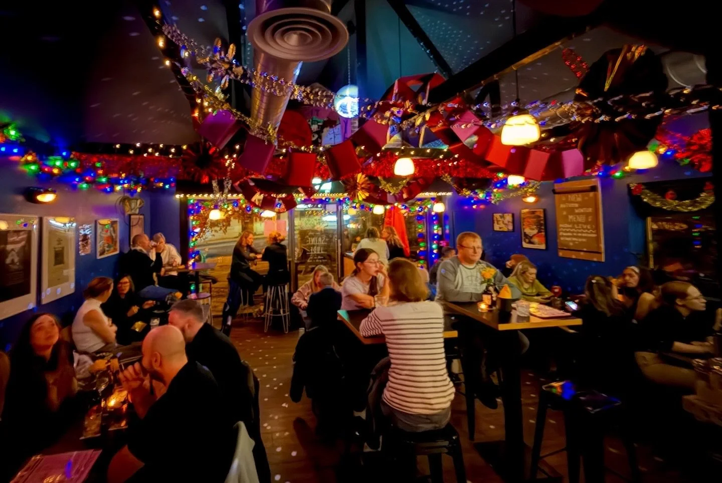 🎄Christmas Opening Hours ✨

🎅 Xmas Eve: last orders 10pm
🎁 Closed: 25th - 26th
🍷 Sat 27th: open 10am - 1am
⭐️ Sun 28th: open as usual / Quiz of the year at 7pm!
🥳 Mon 29th &amp; Tues 30th: open as usual
🍾 NYE: last food orders 7pm / Party 8pm -