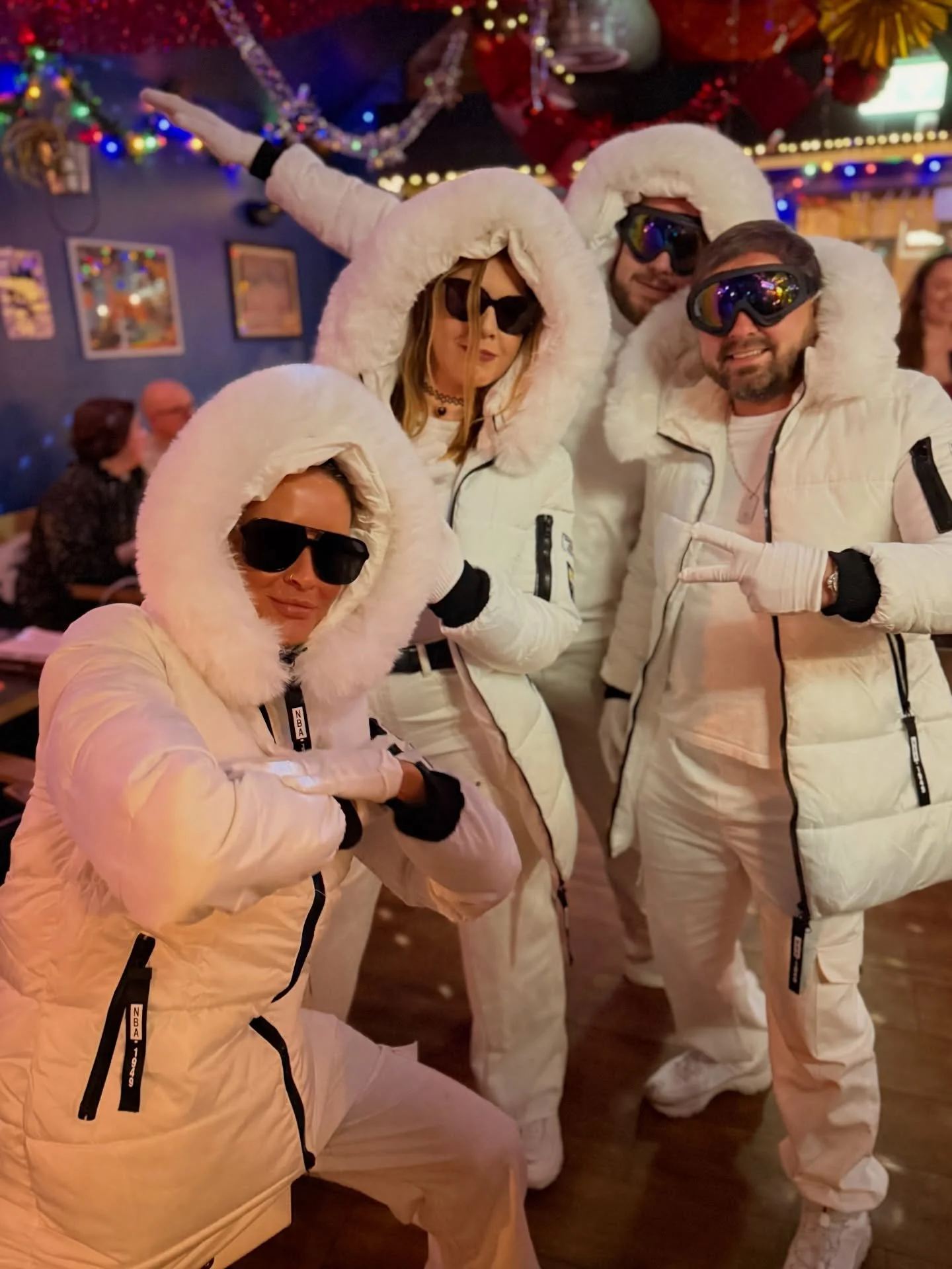 ☃️ These 4 winning 90s NYE and it&rsquo;s only 8.37pm 😂❤️