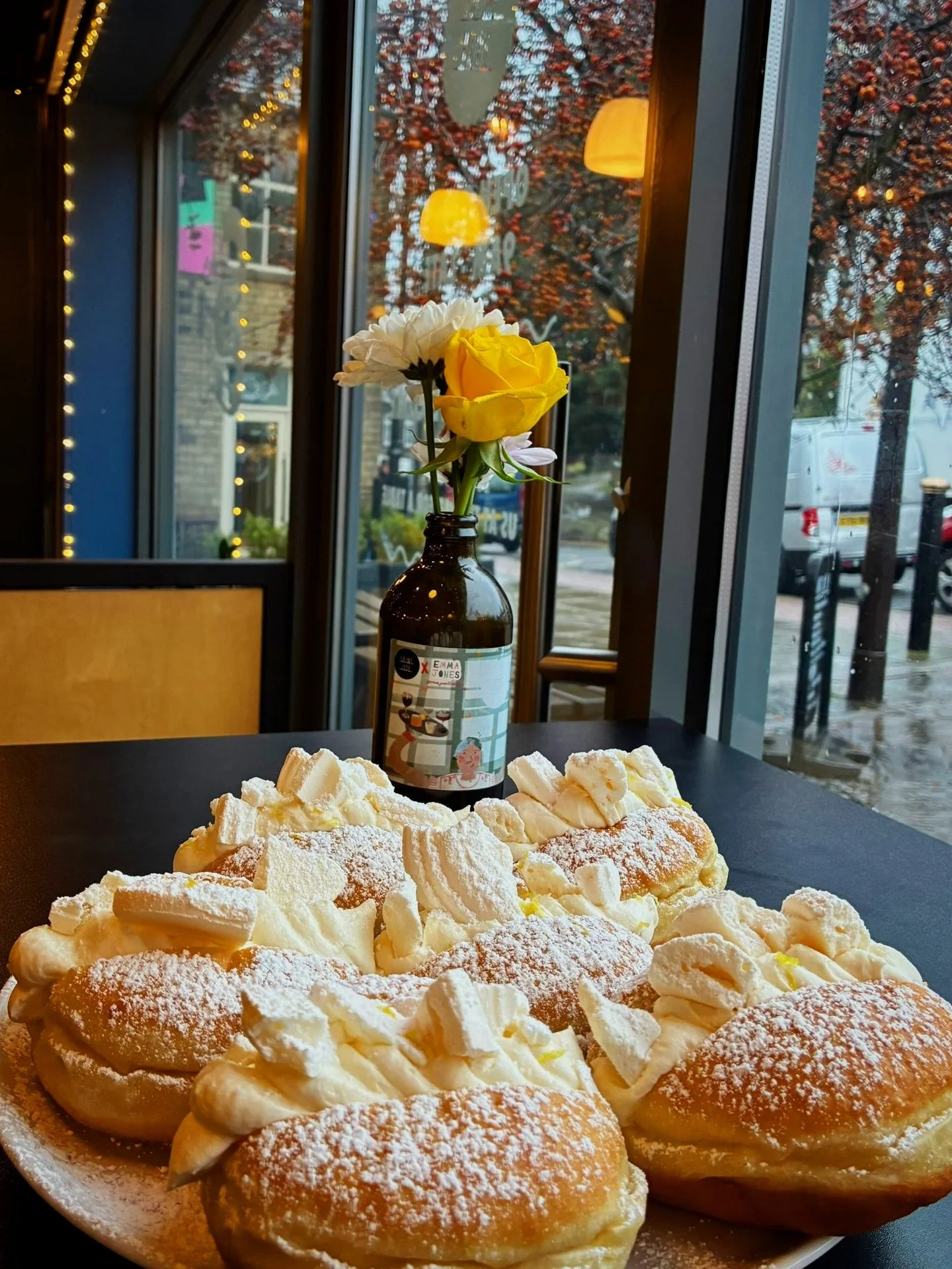 Just some Lemon Meringue Donuts wistfully watching the rain, waiting for you to come and buy them 🥺