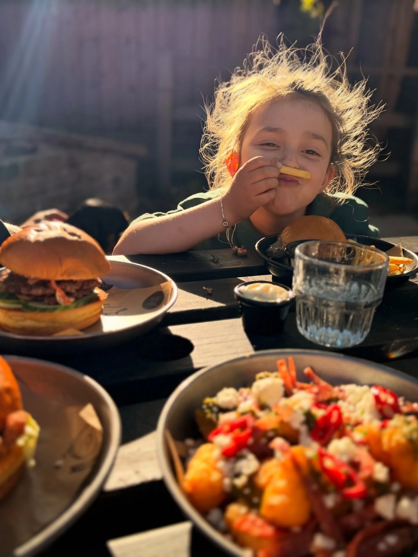This is your cue to bring the kids after school for some tea &amp; drinks in the sun 💖☀️

Ps. Juno&rsquo;s hair 😂