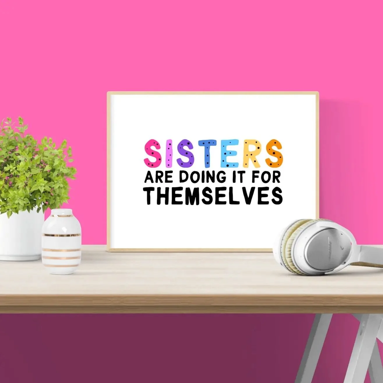 YES, we are. πͺπ½βοΈ
£5.00 on our website including UK postage. π
.
.
.
.
#pocaandpan #printstagram #livingroomprints #bedroomprints #kitchenprints #colourmyhome #colourfulhomes #colourfulinteriors #colourfulhomevibe #feministsofinstagram #fem