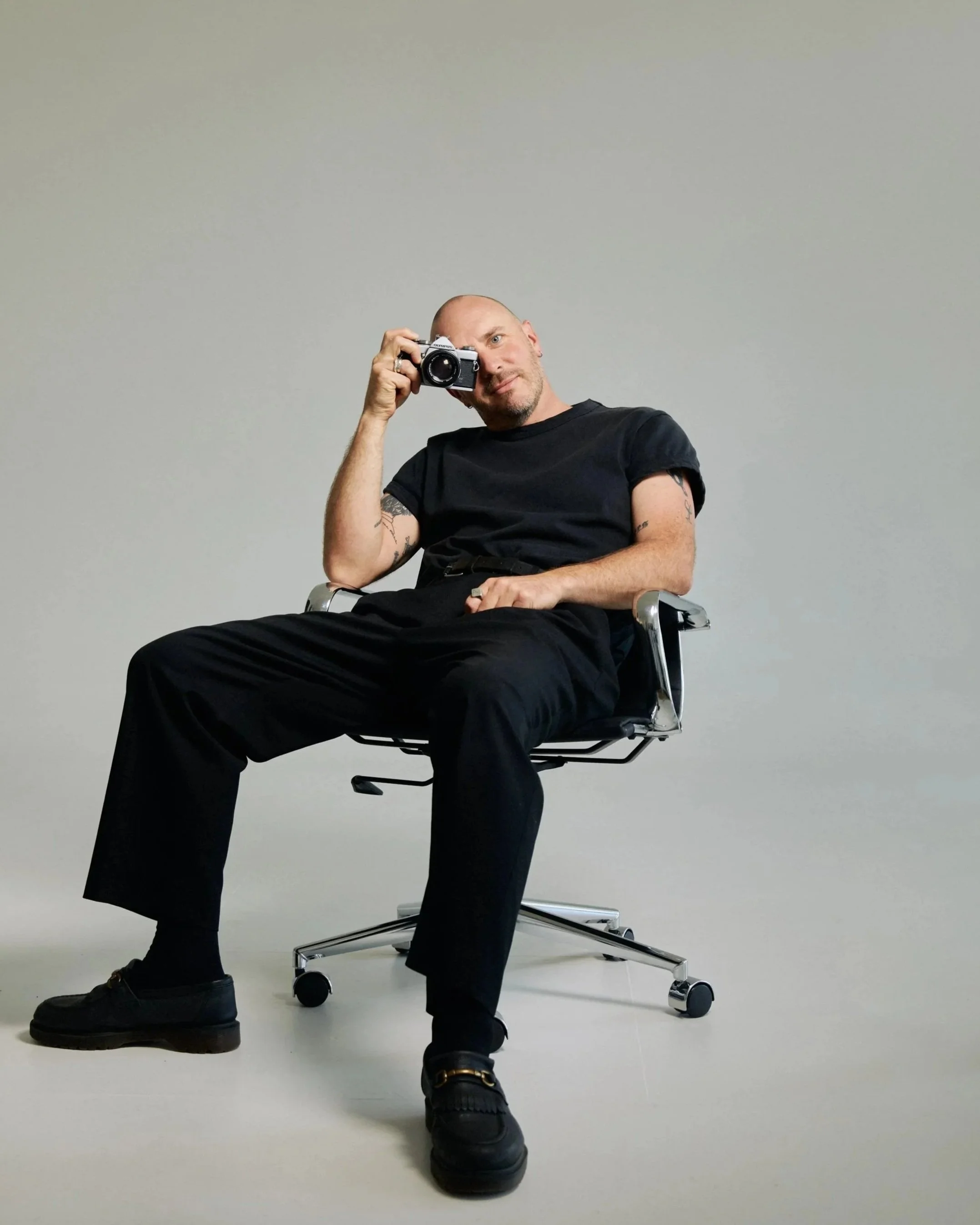 studio portrait of justin aaron photographer by jacquline clarke mitchell