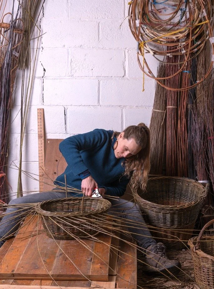 this Tuesday 22 Juy I'm doing a talk for the wonderful @heritagecrafts members, 7-8 on zoom. 

Very exciting and nervewracking- of course I can spout on for hours about willow and baskets, but I'll have to do it in an organised way (prompt cards ahoy