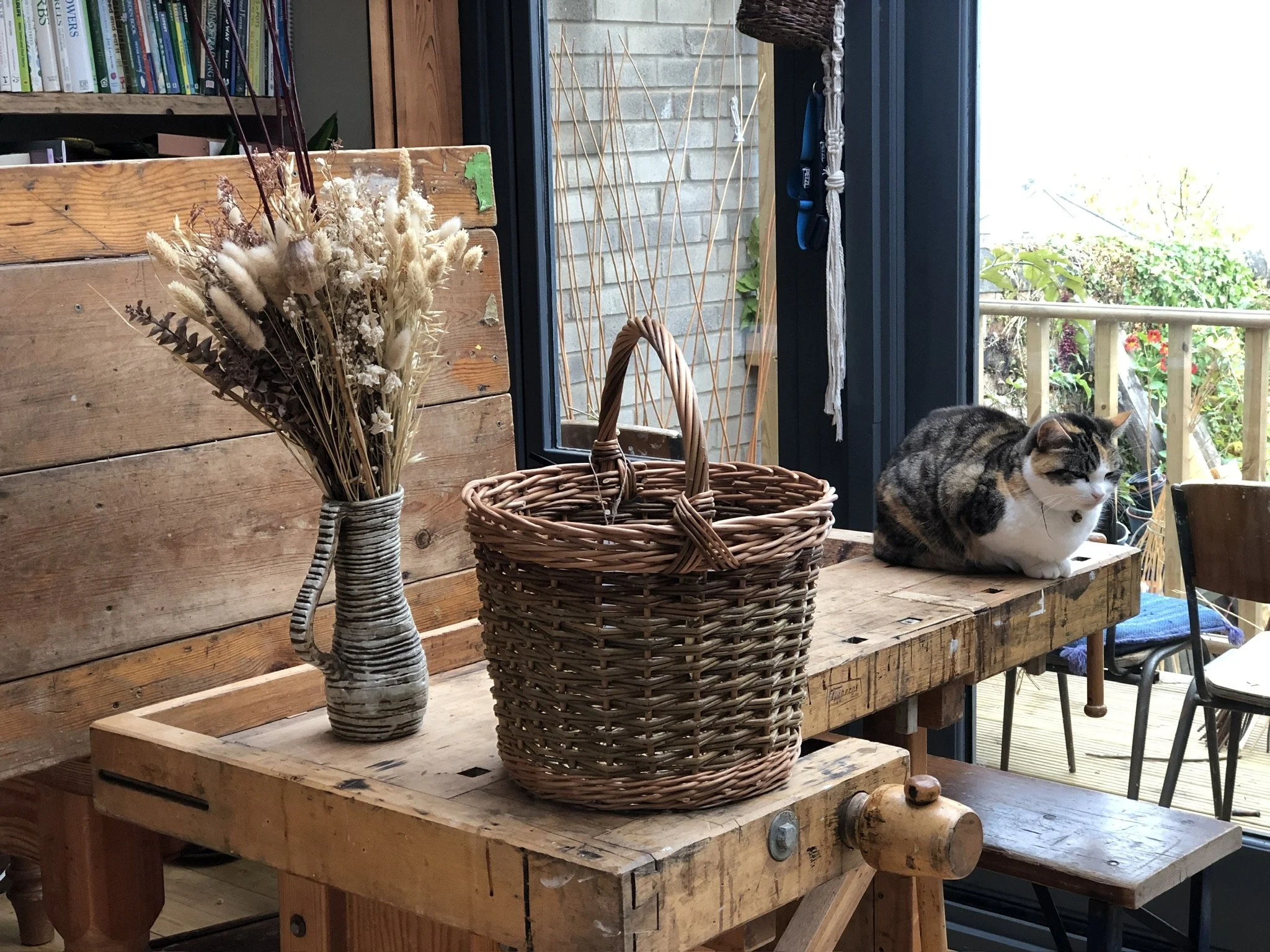 Round 2-Rod Slewed Shopper - Available Now