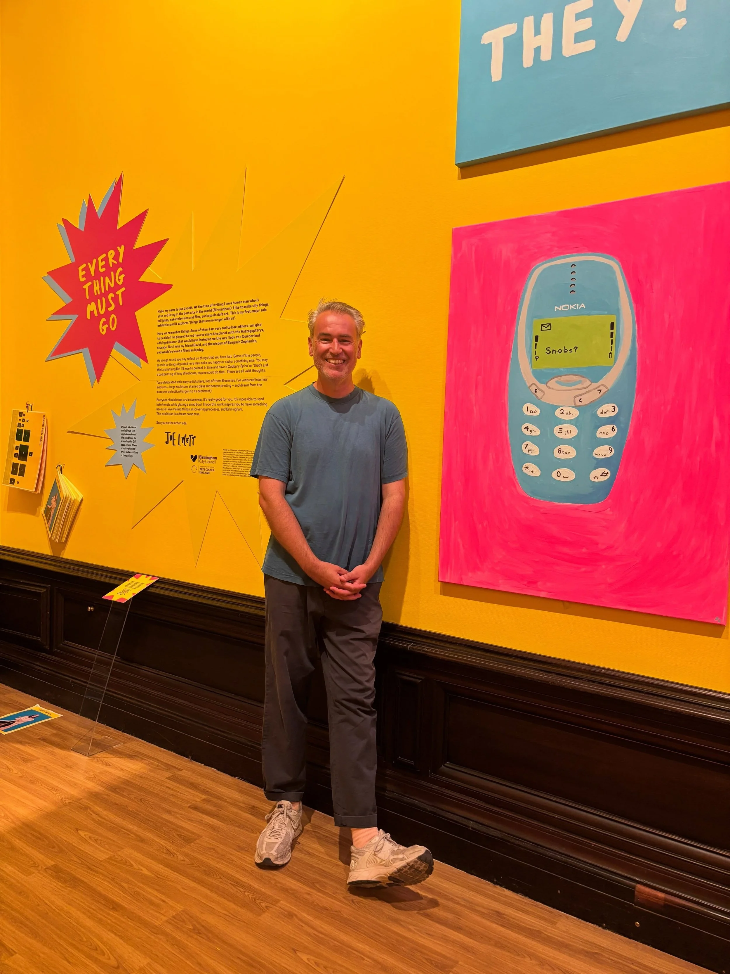 So here I am at @joelycett&rsquo;s brilliant new exhibition at @birmingham_mag entitled &ldquo;Everything Must Go&rsquo; - lots of amazing new artworks themed around &lsquo;things that are no longer with us&rsquo;&hellip;paintings, ceramics , sculptu