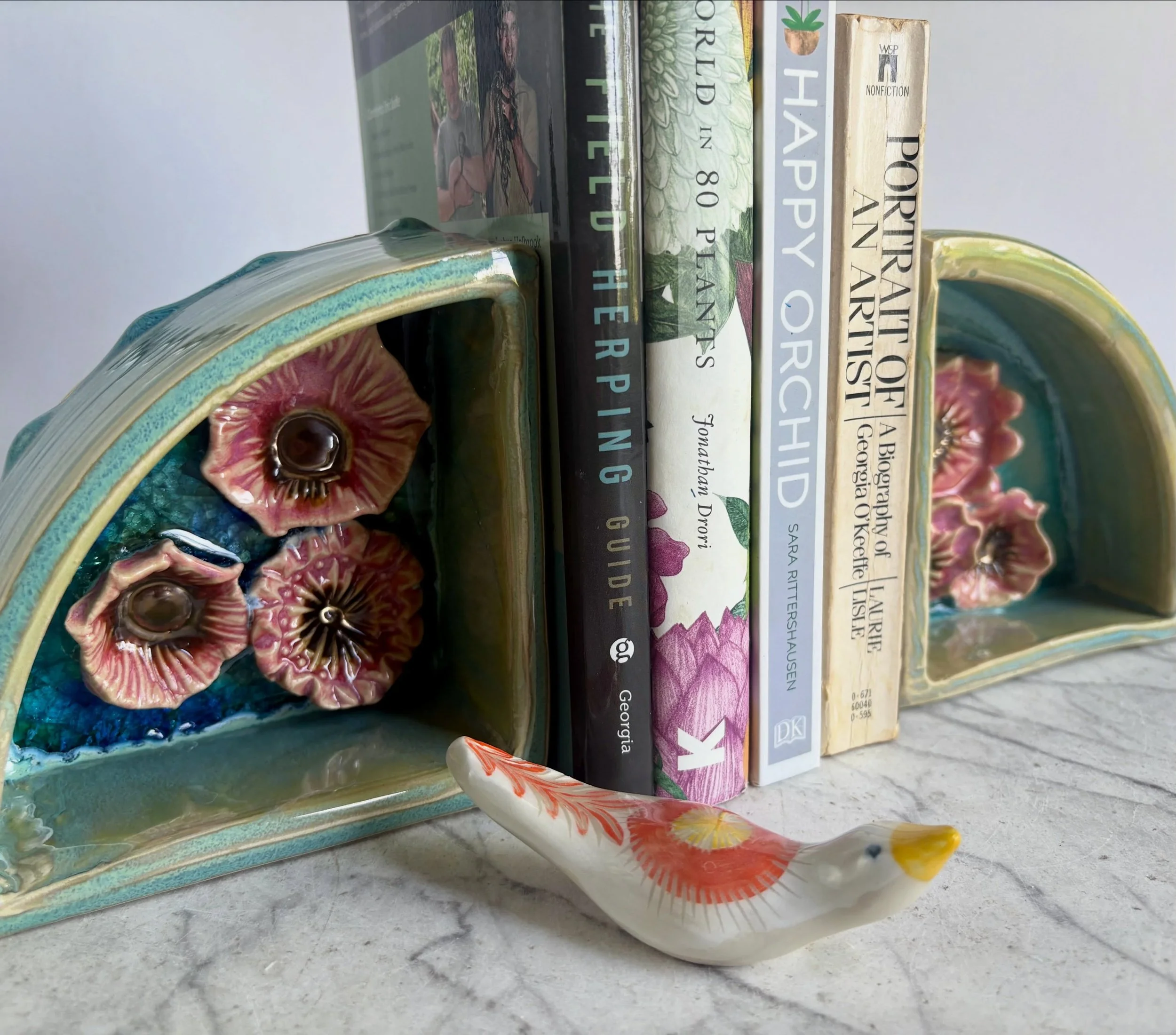 I haven&rsquo;t posted about these bookends because I only had 4 sets and they sold out right away @oldlinemarket but I&rsquo;m making more this week because I want some for myself (always a good sign) and I&rsquo;m hoping you all might want some as 