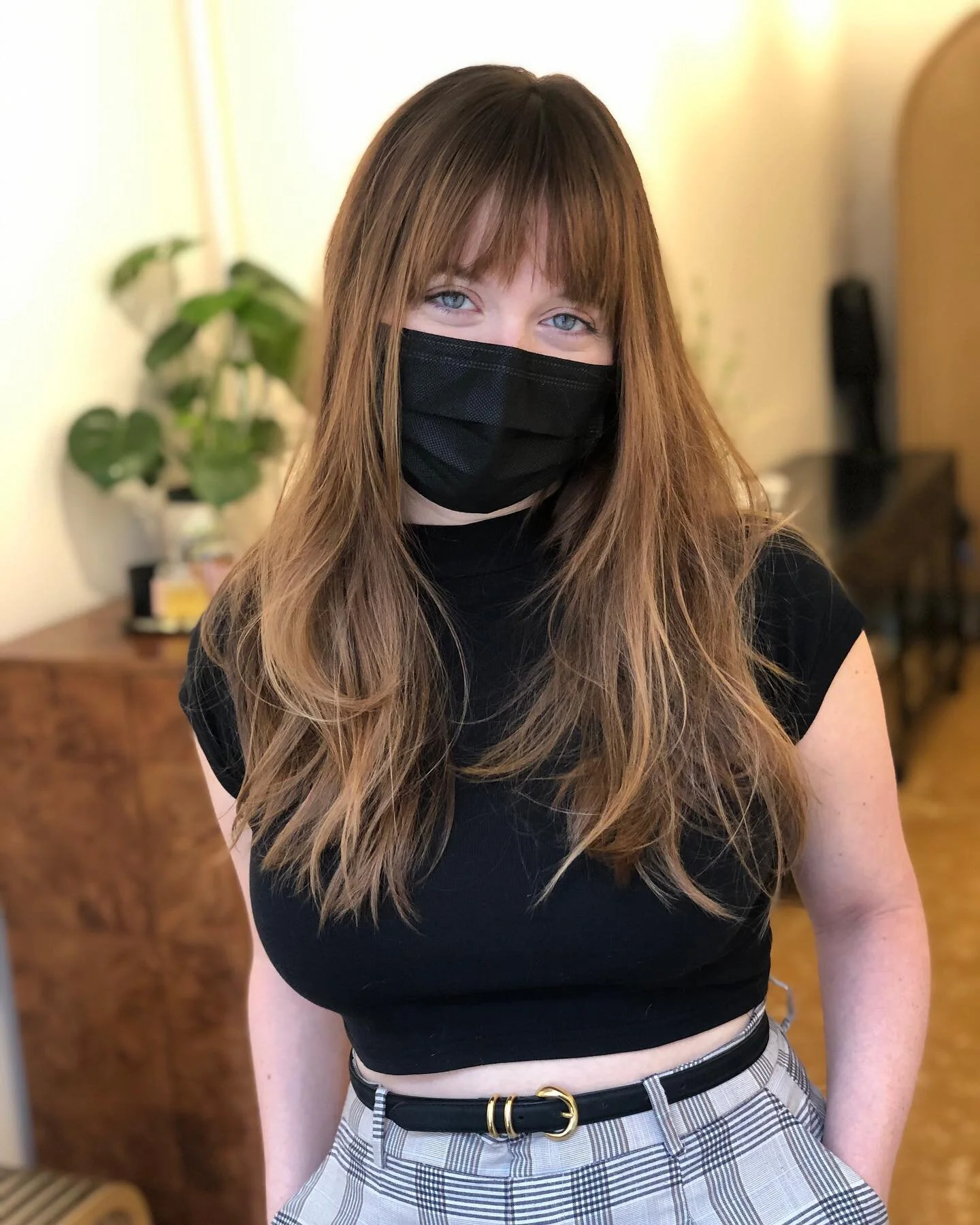 Dimensional single process root retouch and some grown in balayage highlights on KIM by @sara_jhanne