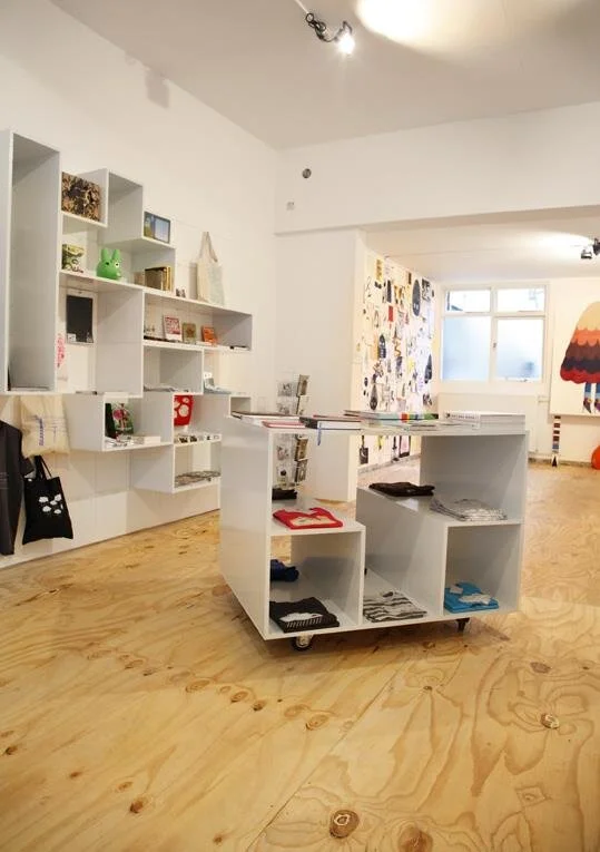 SUBWALKshop2.jpg