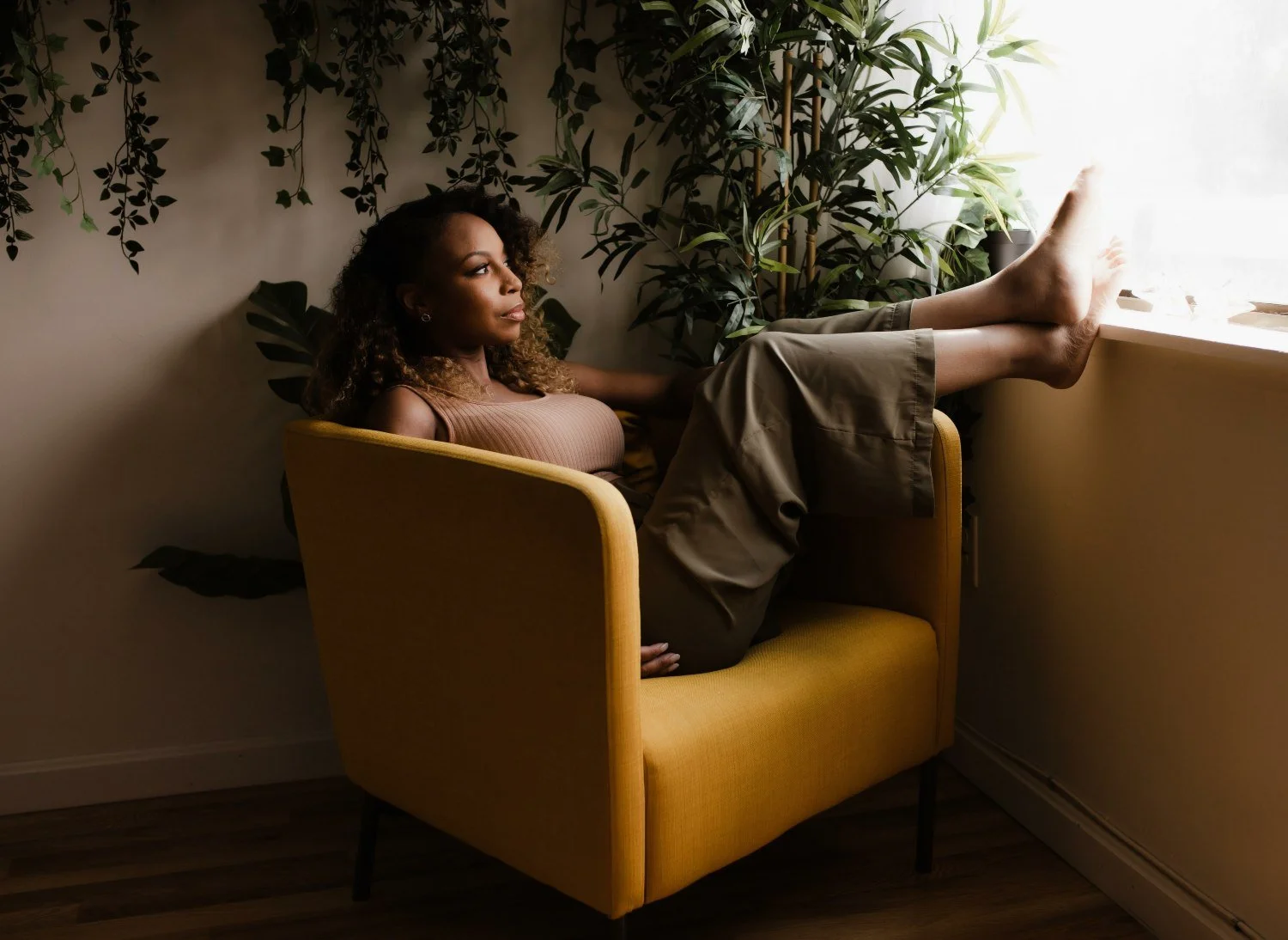 Eclipse Boudoir Photography in Boston MA highlights Ms D’s full body branding session.