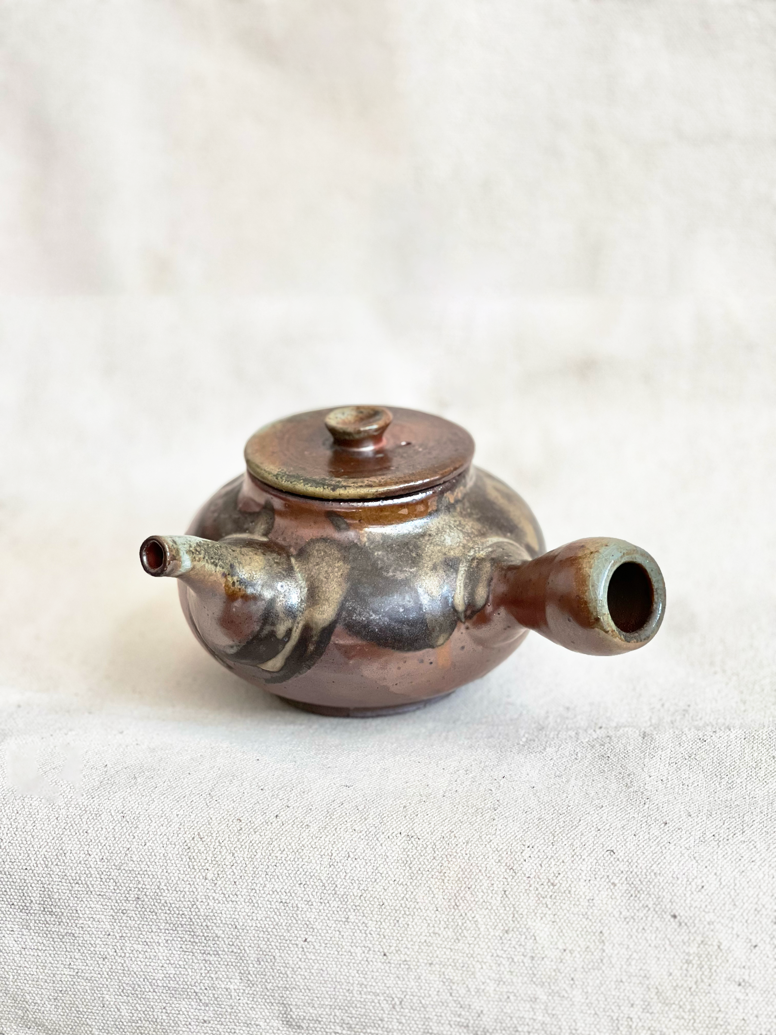 Kyusu teapot