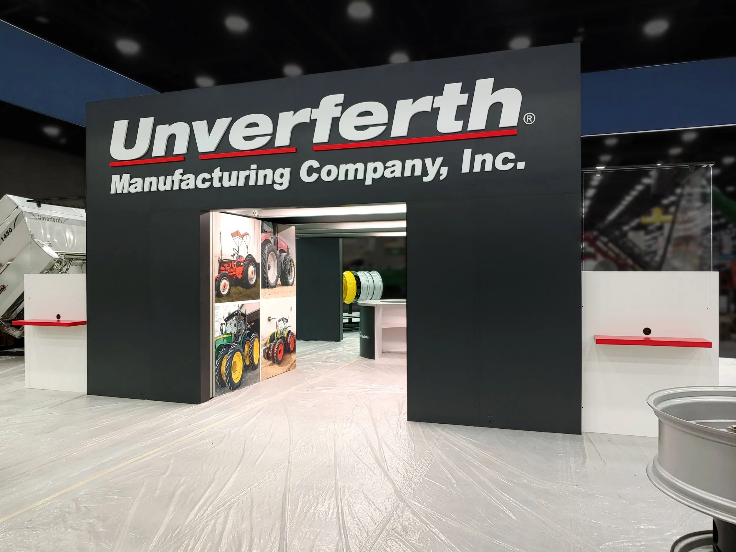 Custom 100x110 Trade Show Booth - Unverferth at The National Farm Machinery Show 2