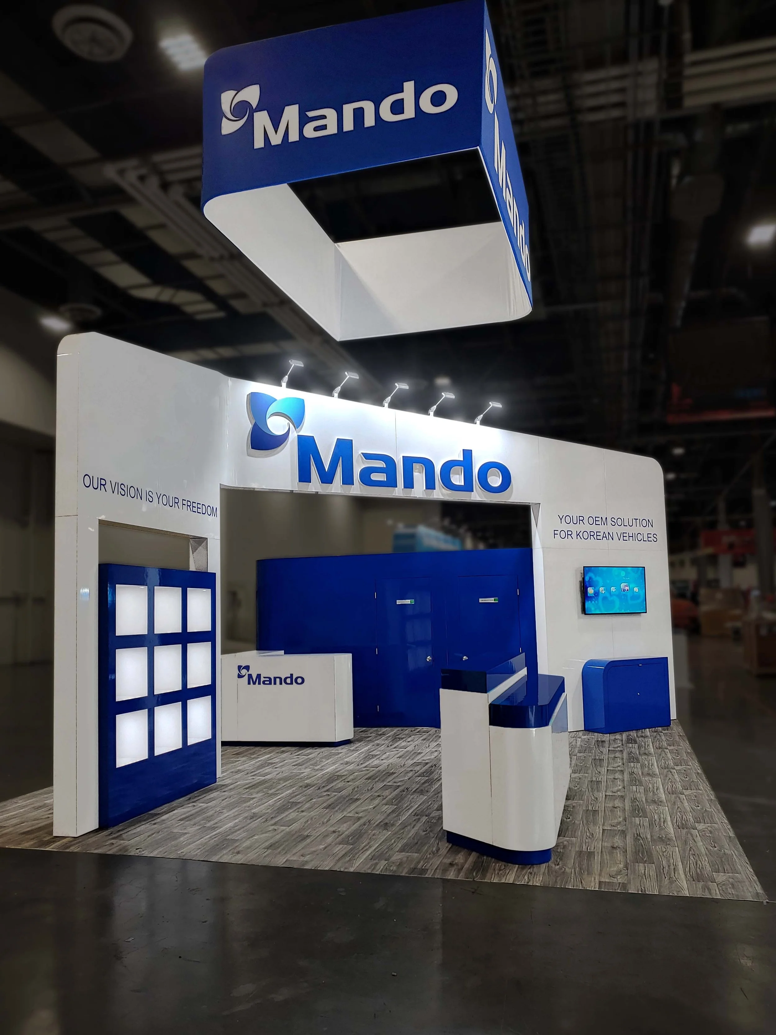 Custom 20x30 Trade Show Booth - Mando at SEMA AAPEX 1