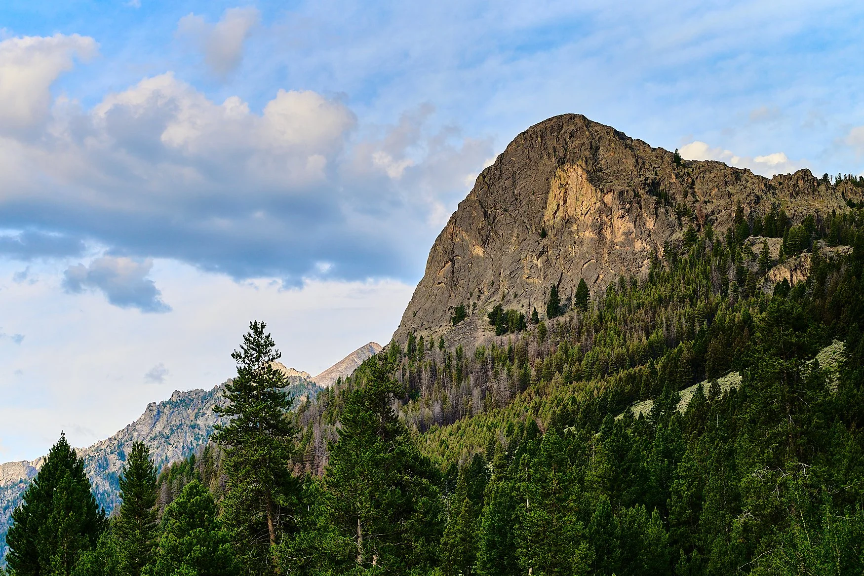Mountain landscape scene