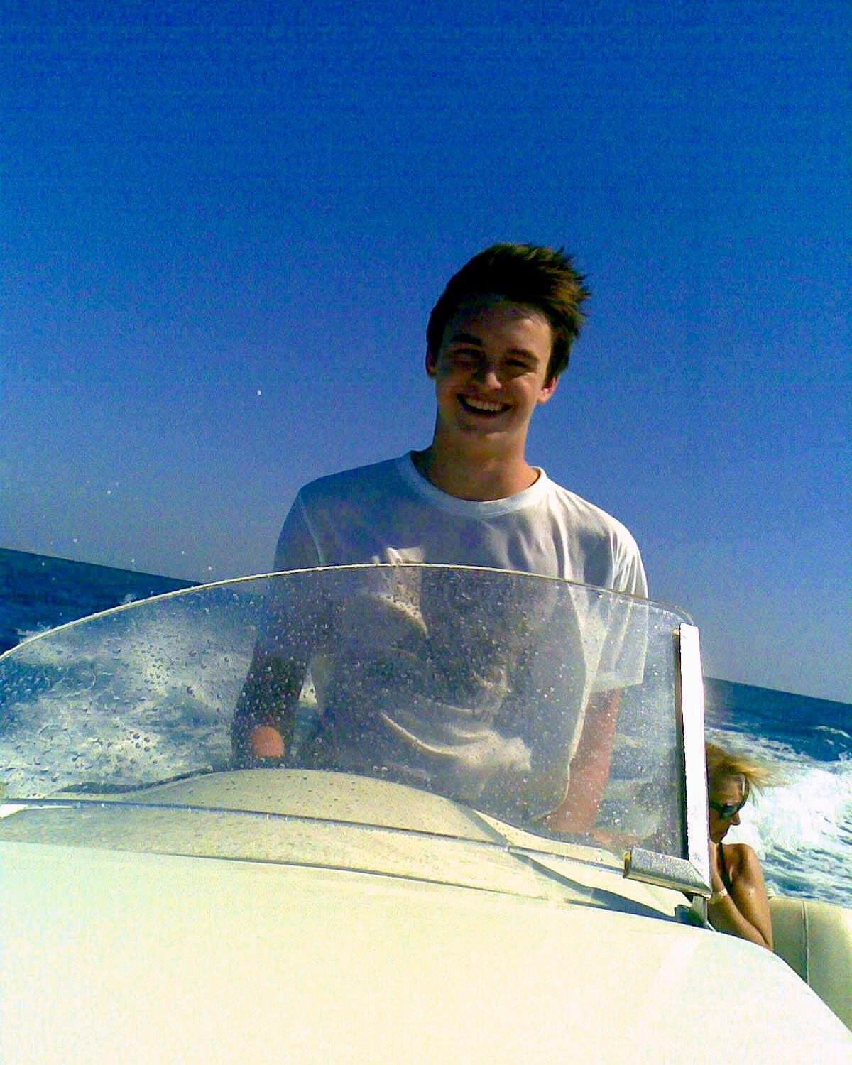 🕊️💔 you cannot reduce a life to 20 pictures, but these are some of my favourite moments and favourite pictures of my baby brother, Max. Max left this world on Monday, 28 April 2025. He would have turned 31 next week. He was brilliant, in so many wa