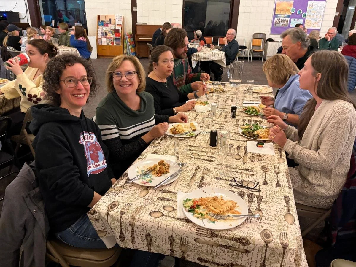 Thursday Night Dinners 6:15 - 7:00 pm