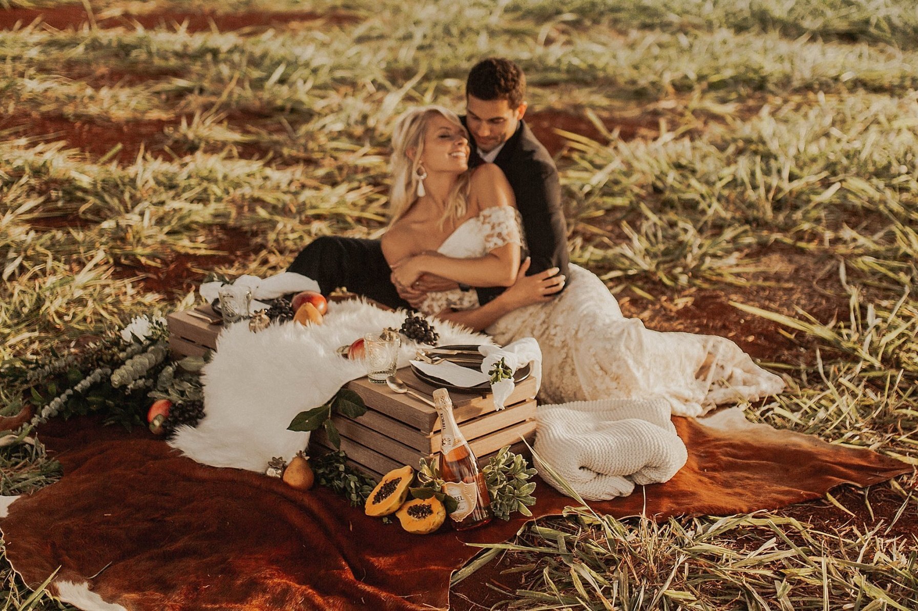 micahtasha.waimeabay.hawaiielopement_0277.jpg